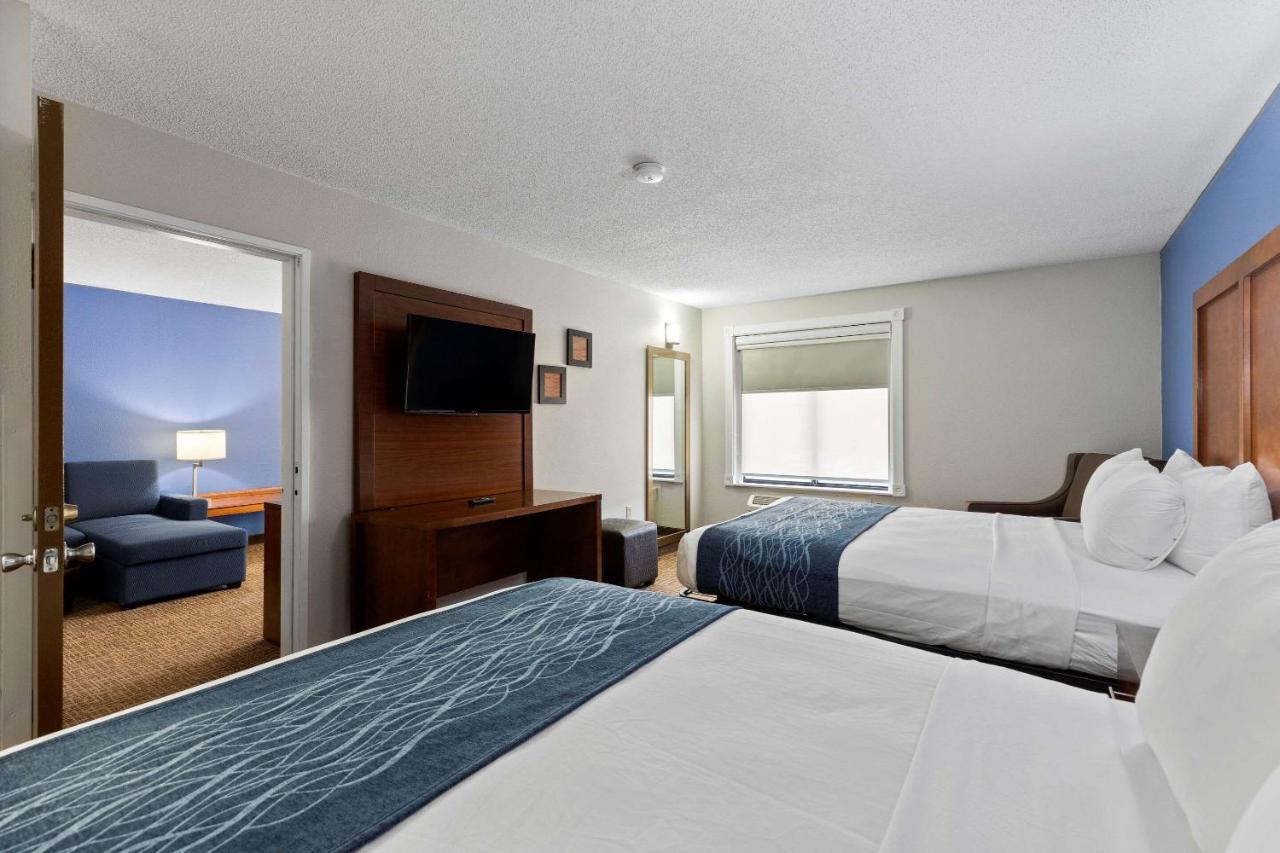 Comfort Inn & Suites St Louis-Hazelwood Exterior foto