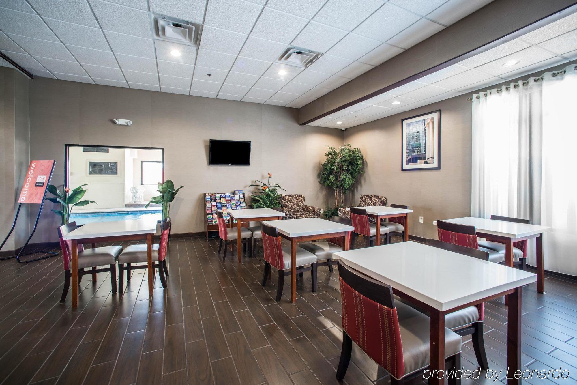 Comfort Inn & Suites St Louis-Hazelwood Exterior foto