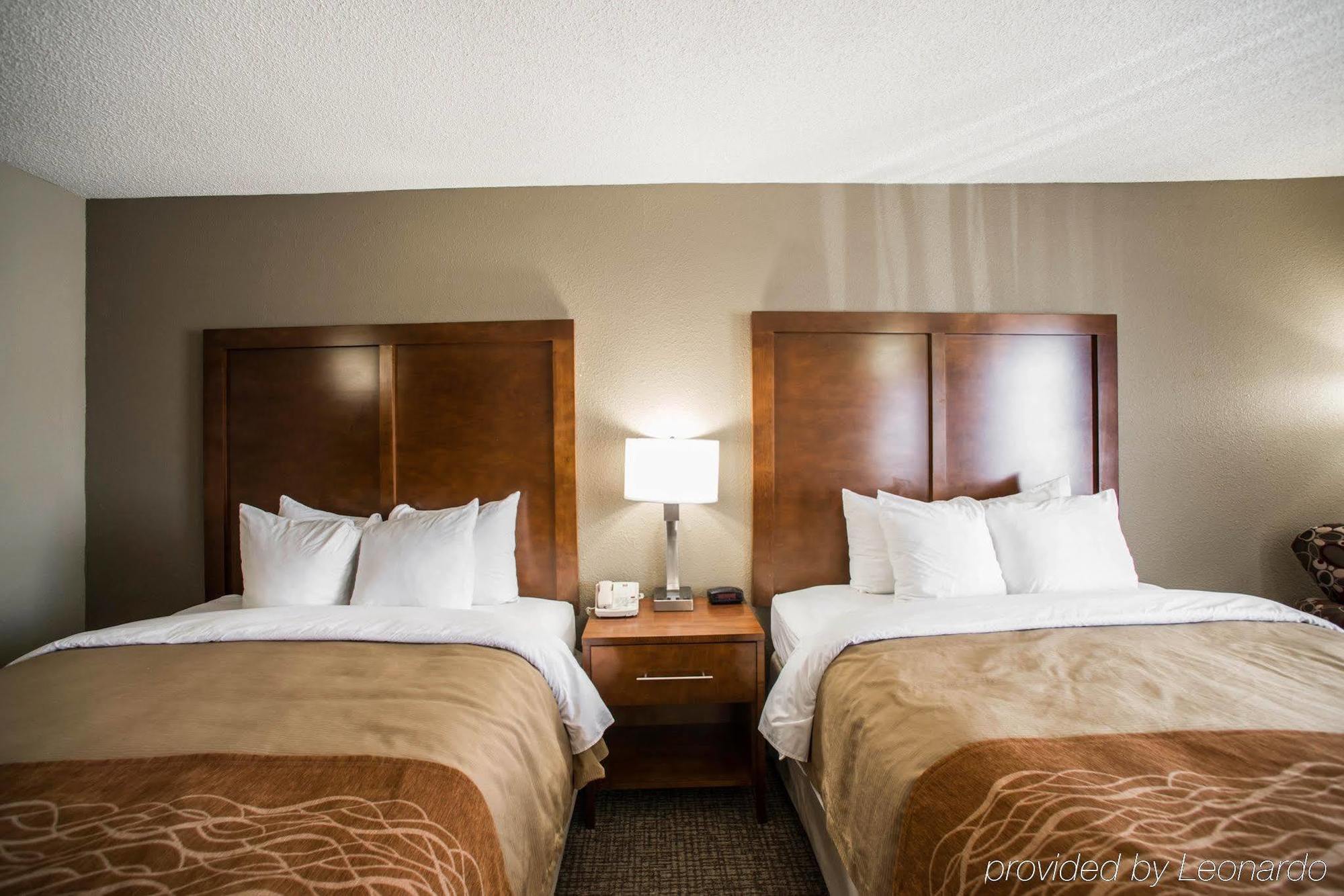 Comfort Inn & Suites St Louis-Hazelwood Exterior foto