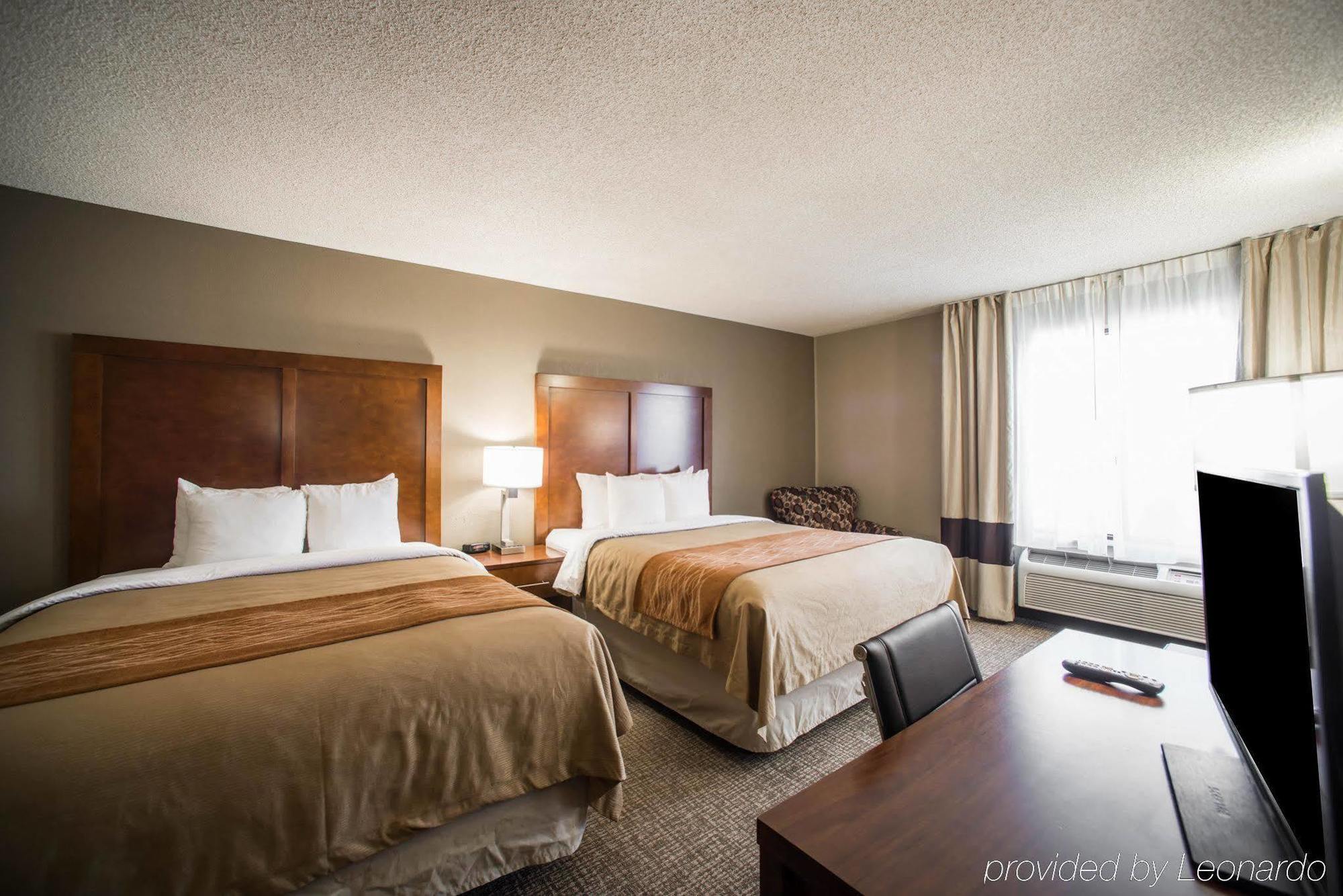 Comfort Inn & Suites St Louis-Hazelwood Exterior foto